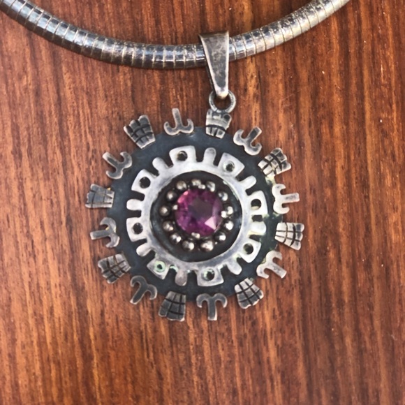 Vintage Mexican Sterling Silver Pendant - Picture 3 of 4